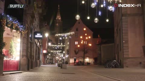 Liječnici pružaju pomoć ozlijeđenima u terorističkom napadu u Strasbourgu