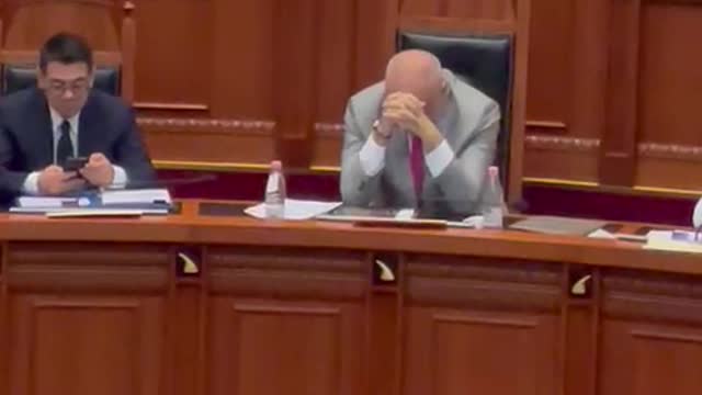 Reagimi i Ramës kur Basha merr fjalën në Parlament