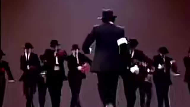 Michael Jackson leg works