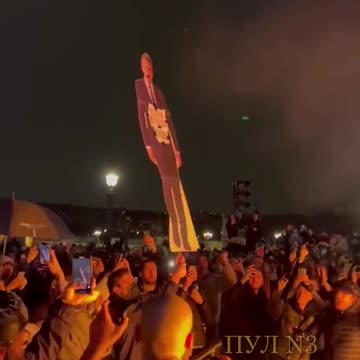 “We executed Louis, we can do it with Macron!”