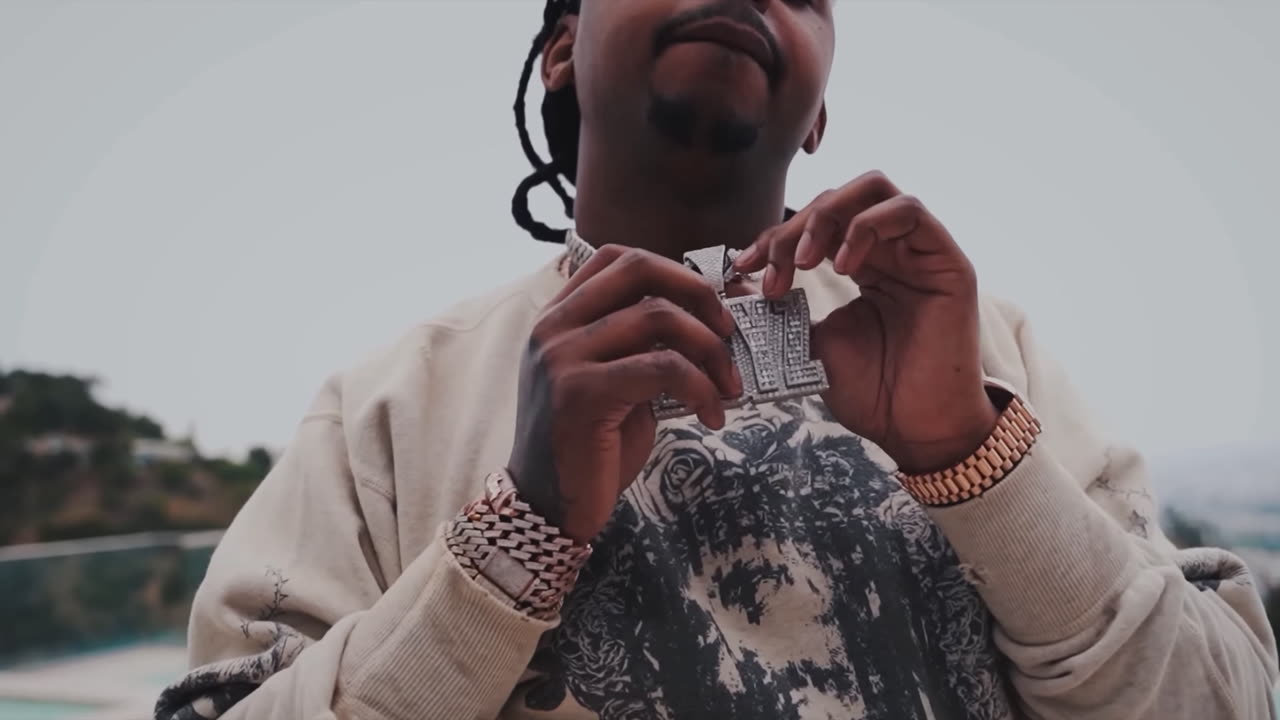 Babyface Ray - Family over Money (Official Video)
