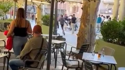 MAROKAŃSCY DŻIHADYŚCI W HISZPANII ATAKUJĄ LOKALNĄ LUDNOŚĆ