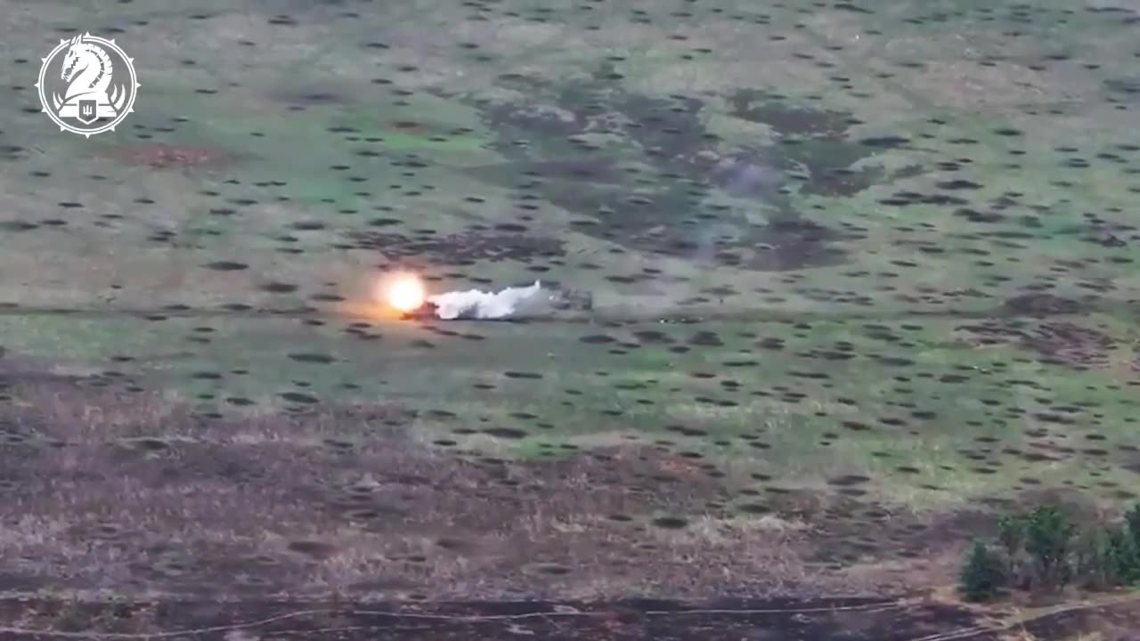 Ukrainian M2A2 Bradley engages two Russian BTR-82A armored personnel carriers carrying soldiers