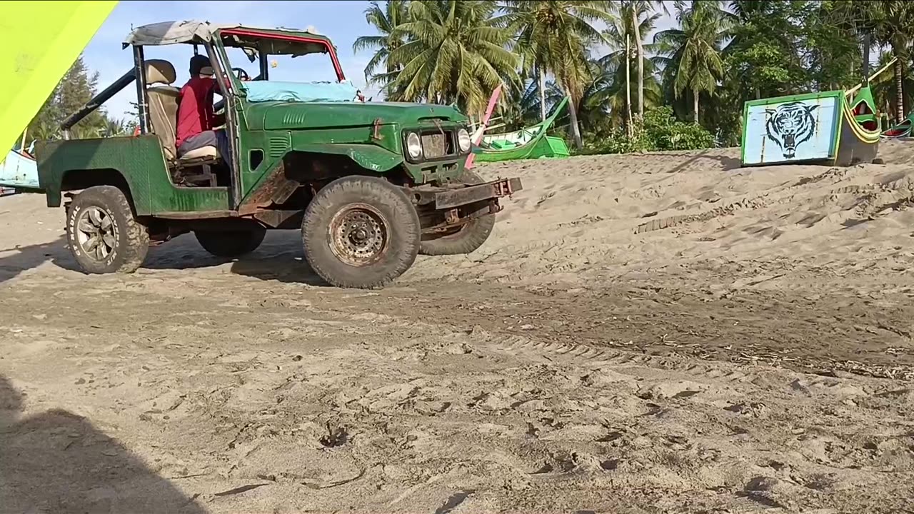 The Process of Withdrawing a Boat to the Mainland Using a Car