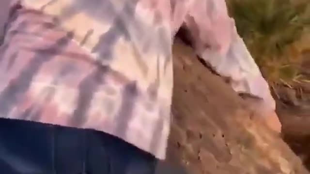 Girl doing some shits
