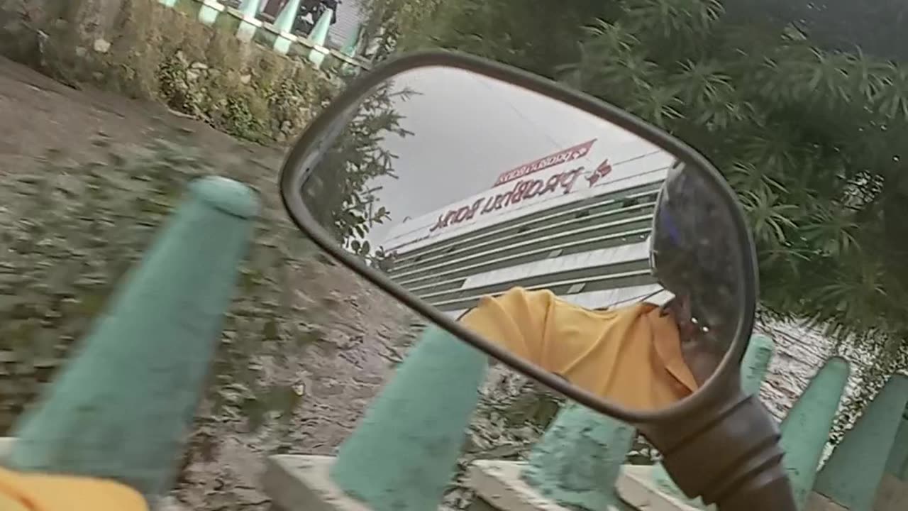 Aaj Kathmandu me barih huwa to Nala v full hogia