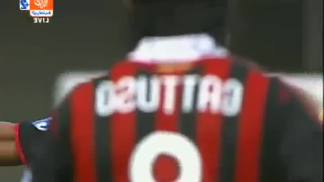 VIDEO: Ronaldinho Funny Red Card