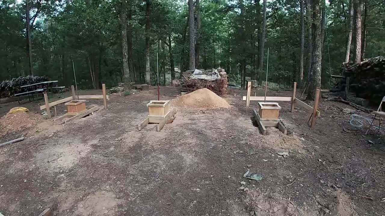 Footer & Piers, Paradise Point Log Cabin Build - Ep 1