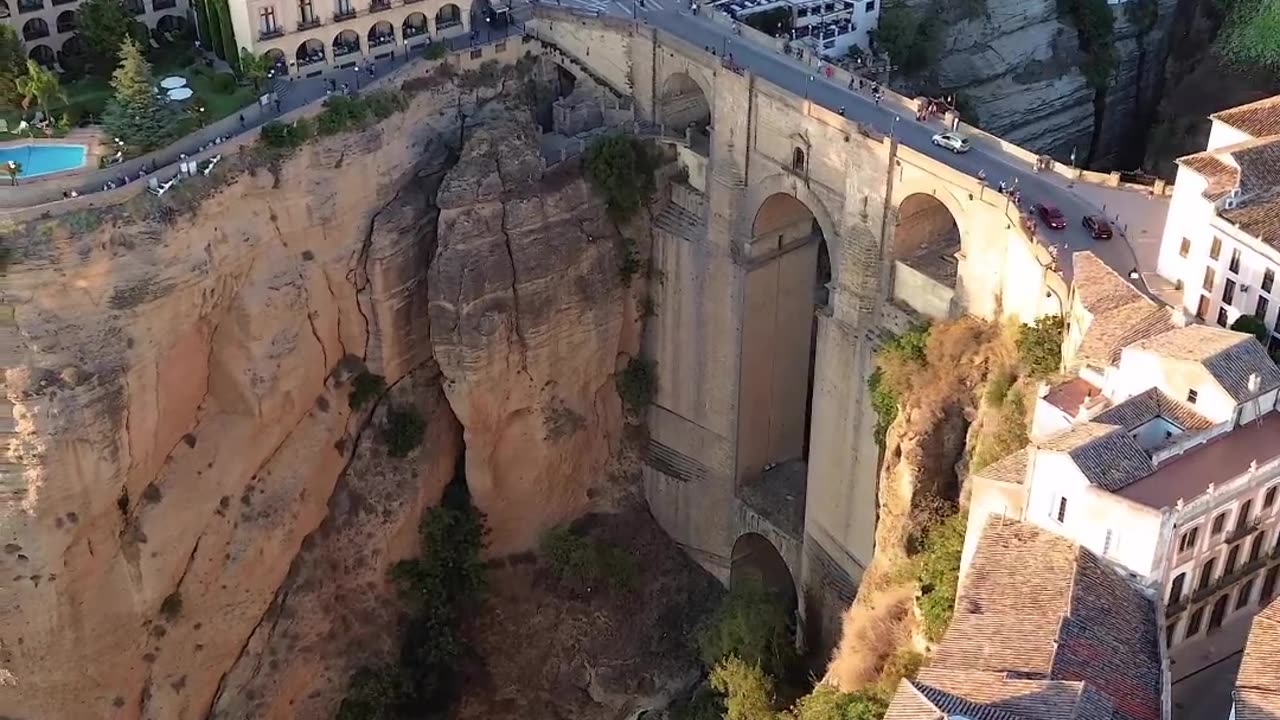 ロンダはスペインで最も美しい都市の 1 つです。