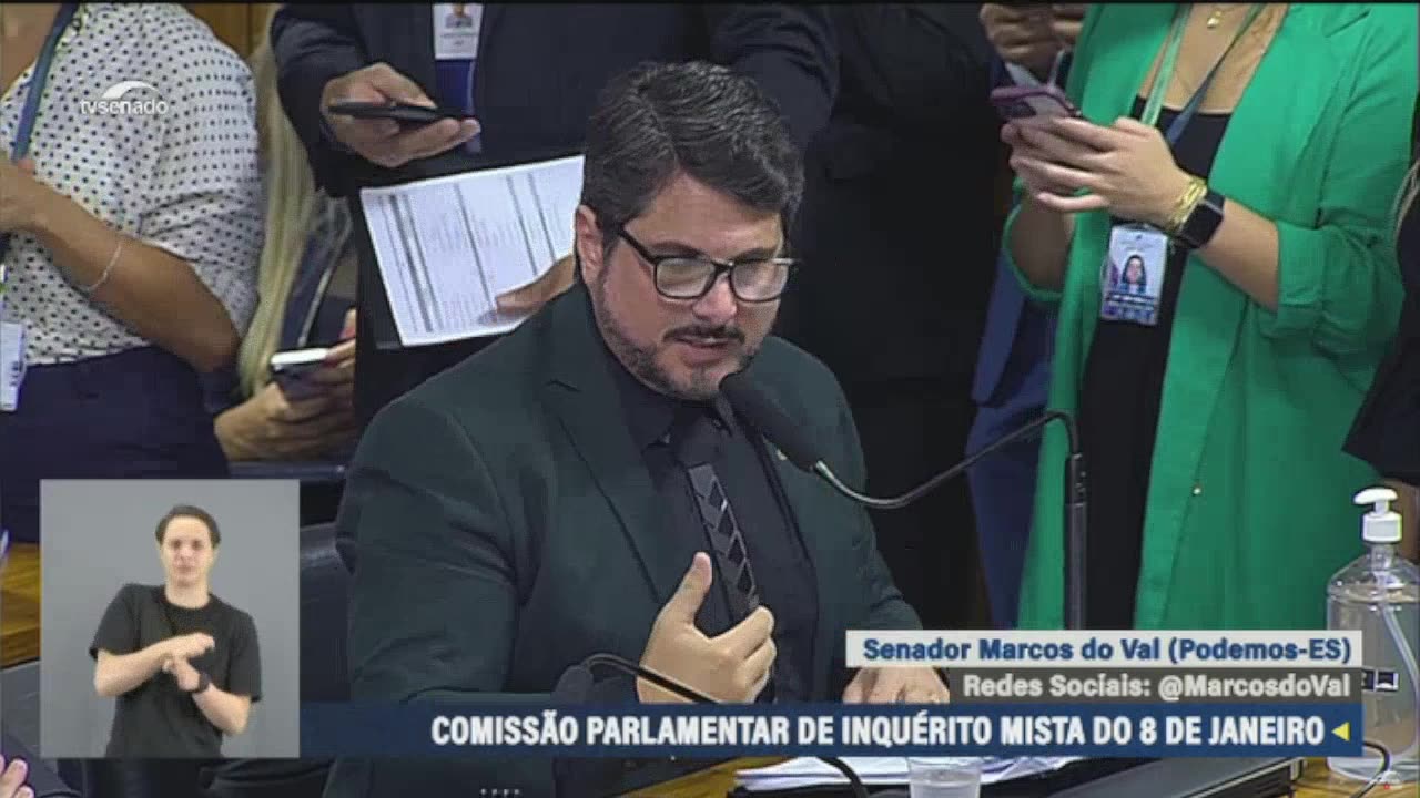 SENADORES E DEPUTADOS SE ENFRENTAM NA ABERTURA DA CPMI DOS ATOS DE 8 DE JANEIRO