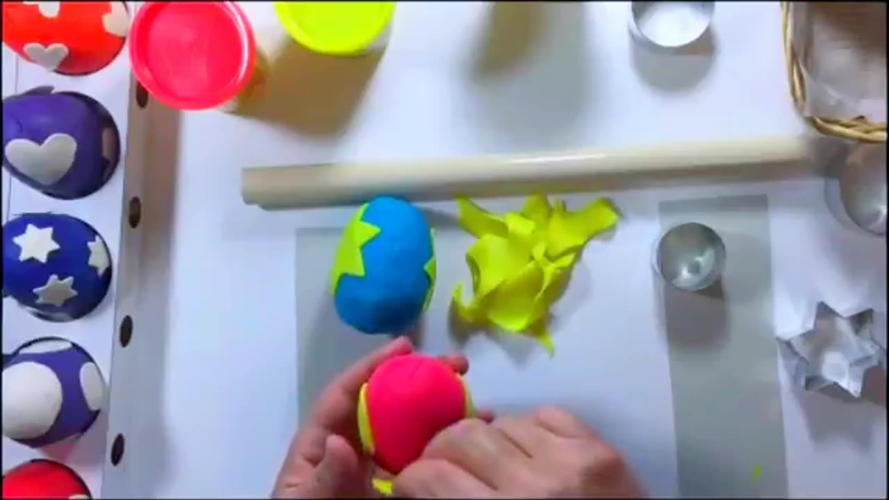 12 surprise eggs decoration with Play Doh