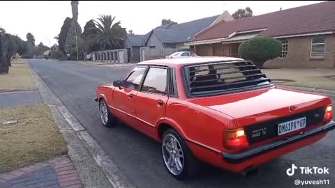 Ford Cortina Burnout!!!