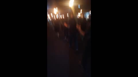 Pawai Obor Jemaat Gereja Di Desa Di Malam Jumat Agung