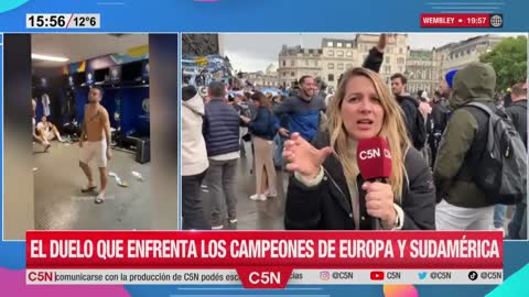 Banderazo de hinchas Argentinos en Wembley