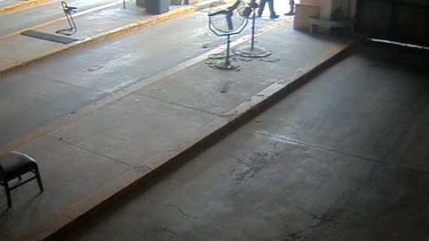 3138RHOBG3CStGarageLeftDoor_2021-01-06_16h02min40s250ms.mp4