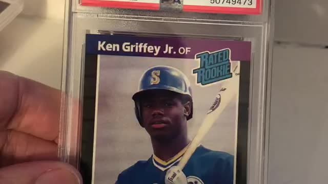 Ken Griffey Jr PSA Graded Baseball Rookie Cards