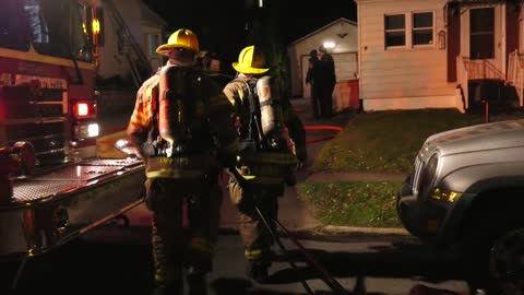 Arrival Video_ Early morning fire on Virginia Ave in Whitehall, PA 11_27_17