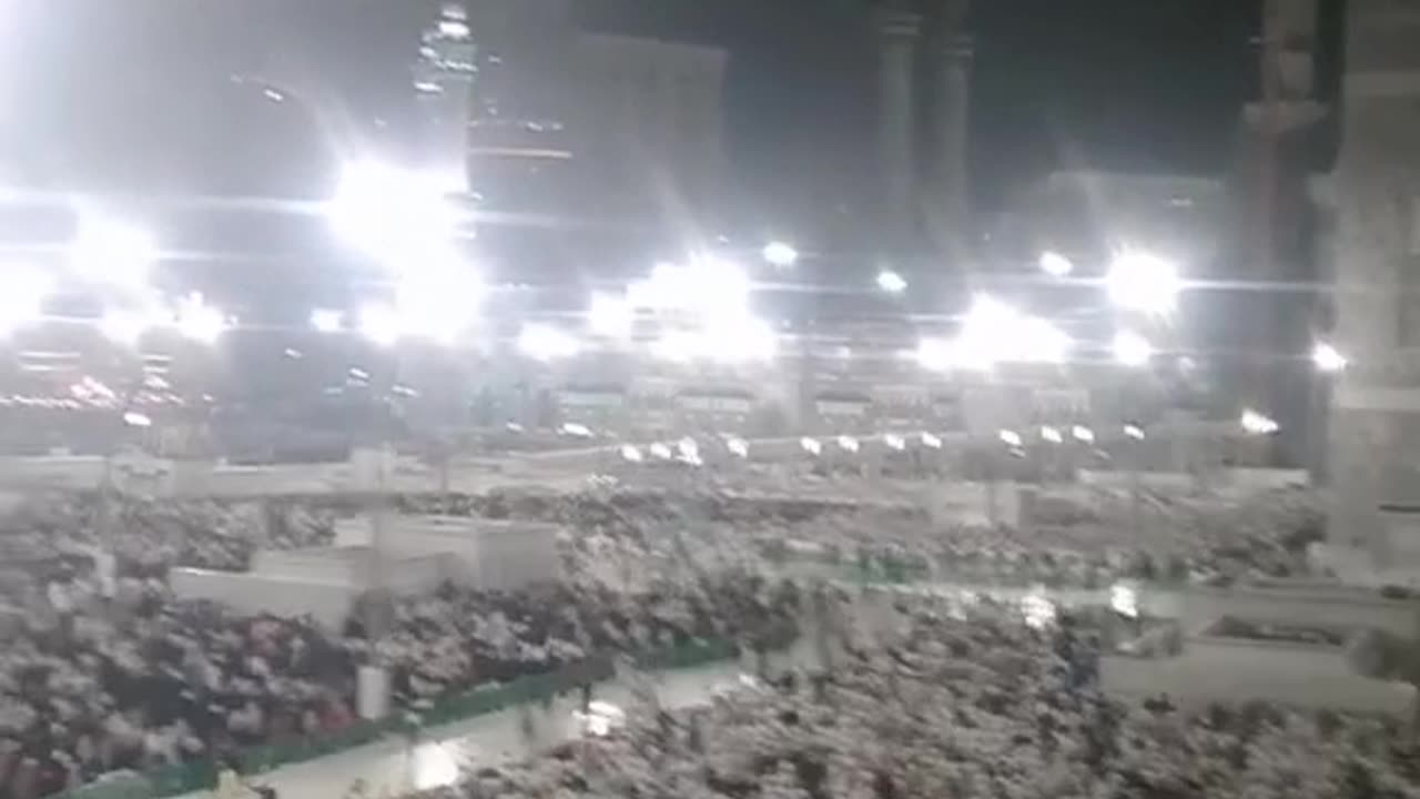 Grand holy Mosque Taraweeh praying