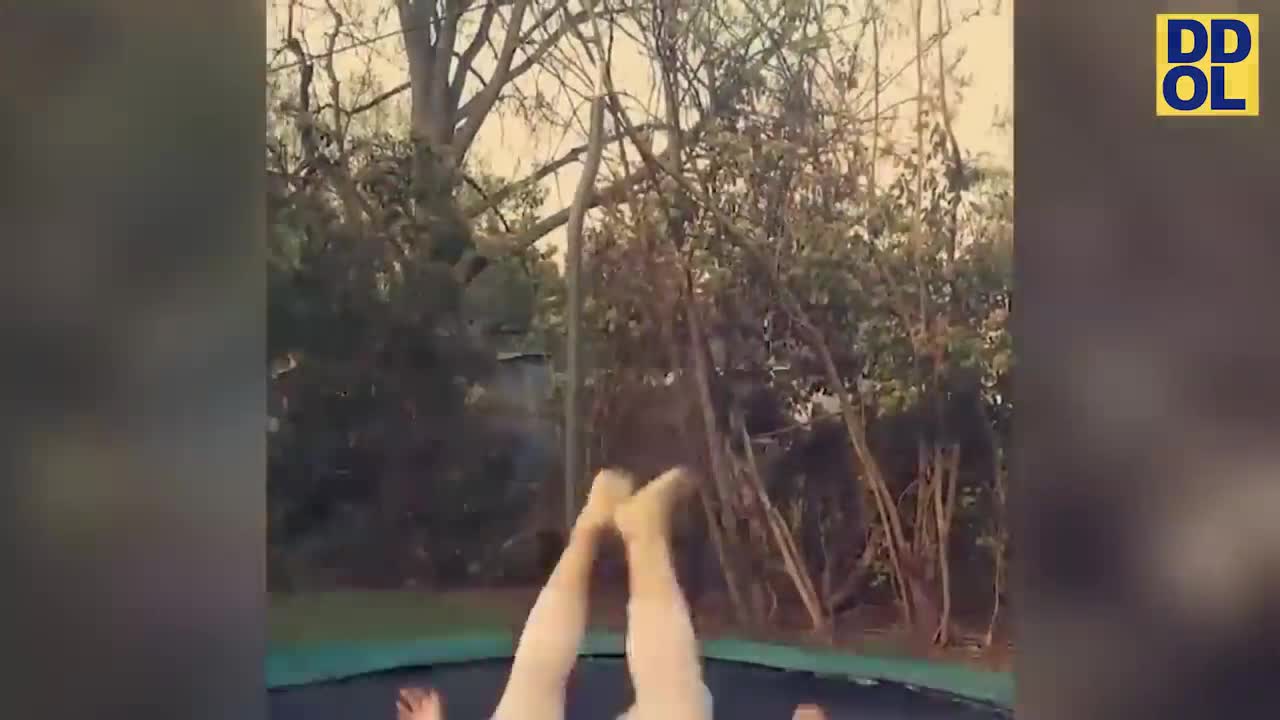 TRY NOT TO LAUGH WATCHING FUNNY FAILS VIDEOS