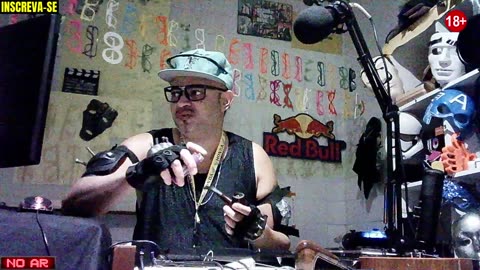 cachimbo entupido ,facebook e vontade de cagar.