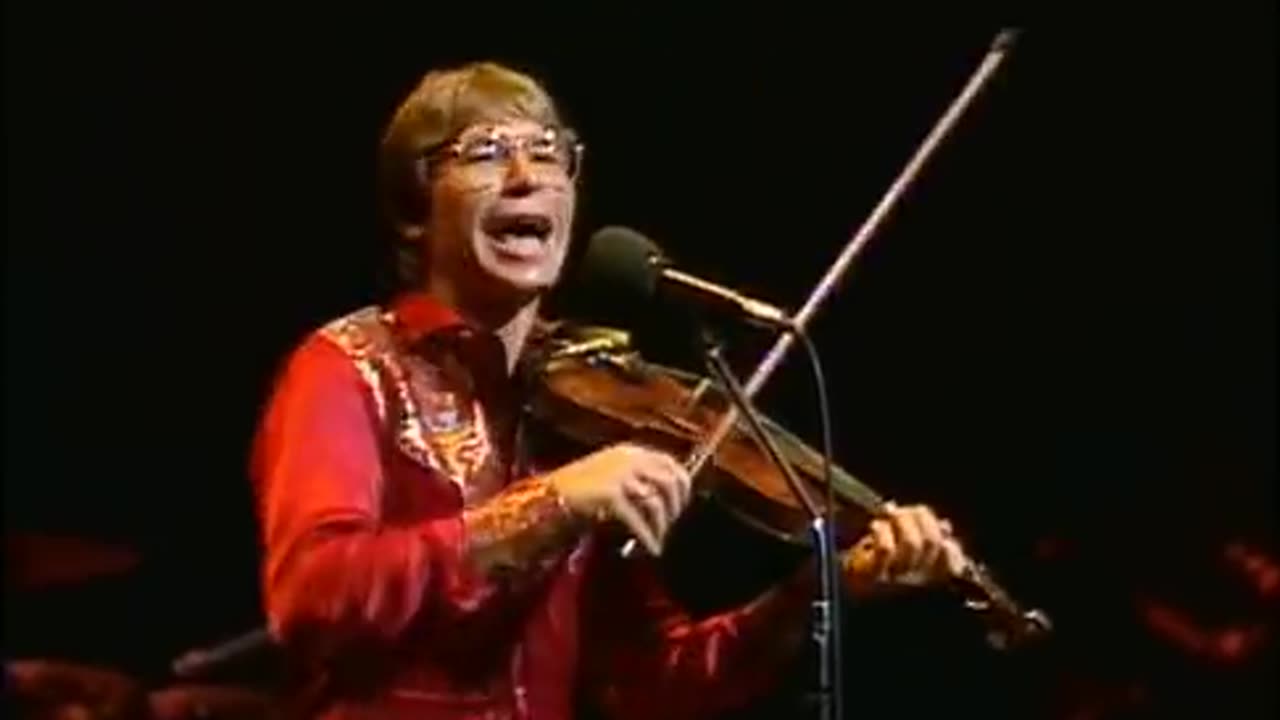 John Denver - Thank God I'm A Country Boy - 1975