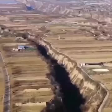 earth quake turkey fracture of the earth's crust