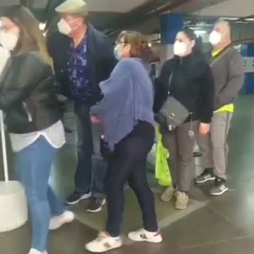 SHILE... SHIIILEEE LEEENDOOO