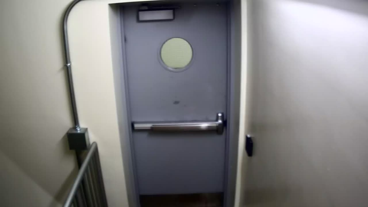 6162RHOBGRRGST2StairwellSide_2021-01-06_16h00min02s830ms.mp4