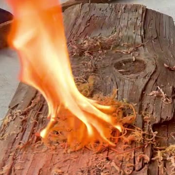 Chainsaw teeth firestarter