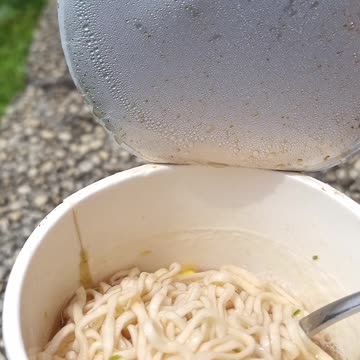 Nissin Instant Shrimp Noodle Soup