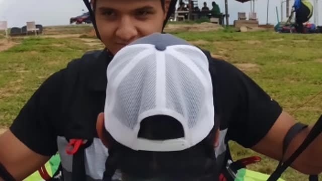 Barristas se forman en parapente