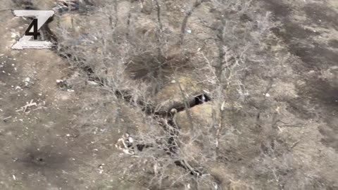 Russian infantry clear out a Ukrainian trench