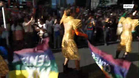 Bangkok TH: 50,000+ Parade In The Tranny Capital Of The World