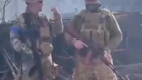 Fake: American volunteers or mercenaries filming a video of their actions near Kiev, showing a destroyed Russian tank