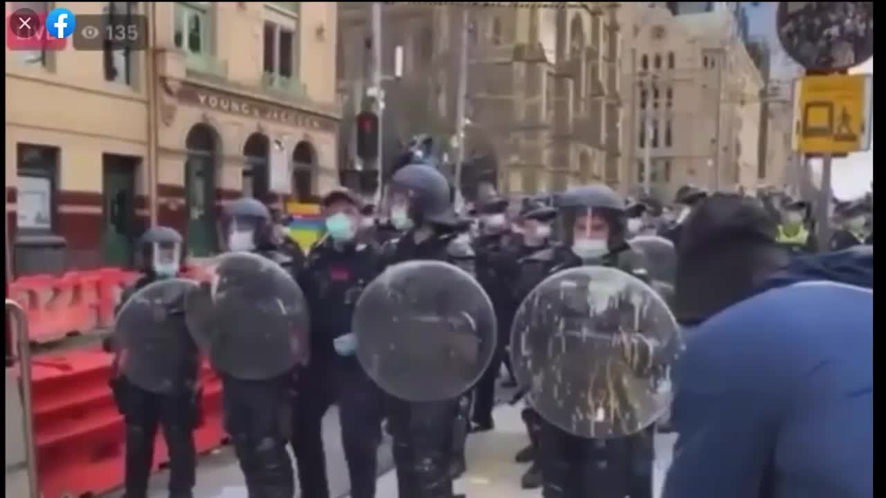 Police Officer goads peaceful protesters