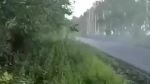 Ukrainian troops ambush Russian truck