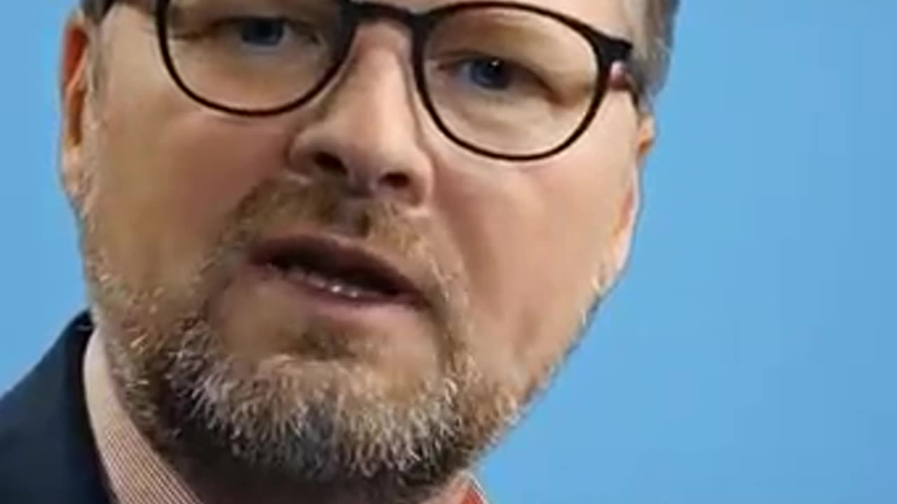 Premiér Petr Fiala v super star