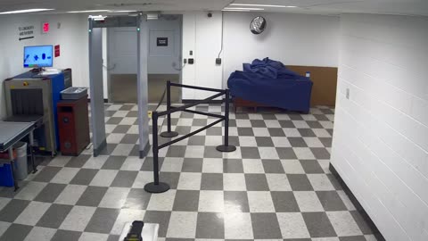 6134RHOBG3G308CLobby8Entrance_2021-01-06_02h20min00s543ms.mp4