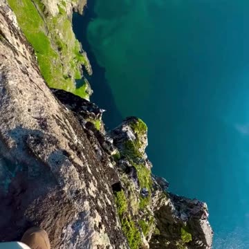 wonderful experience #bee #honey #honeycomb #honeybee #honeydrops