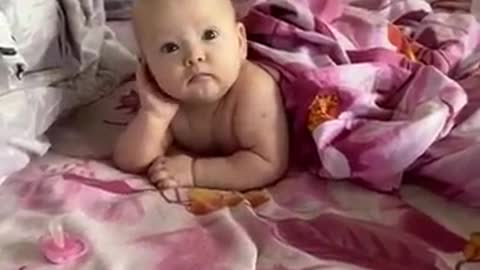 Funny Confusing baby - Cute video Tiktok