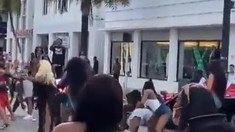 Spring Breakers in Miami Beach Let Loose in the Street, Jiggling Their Butts and Being Hooligans