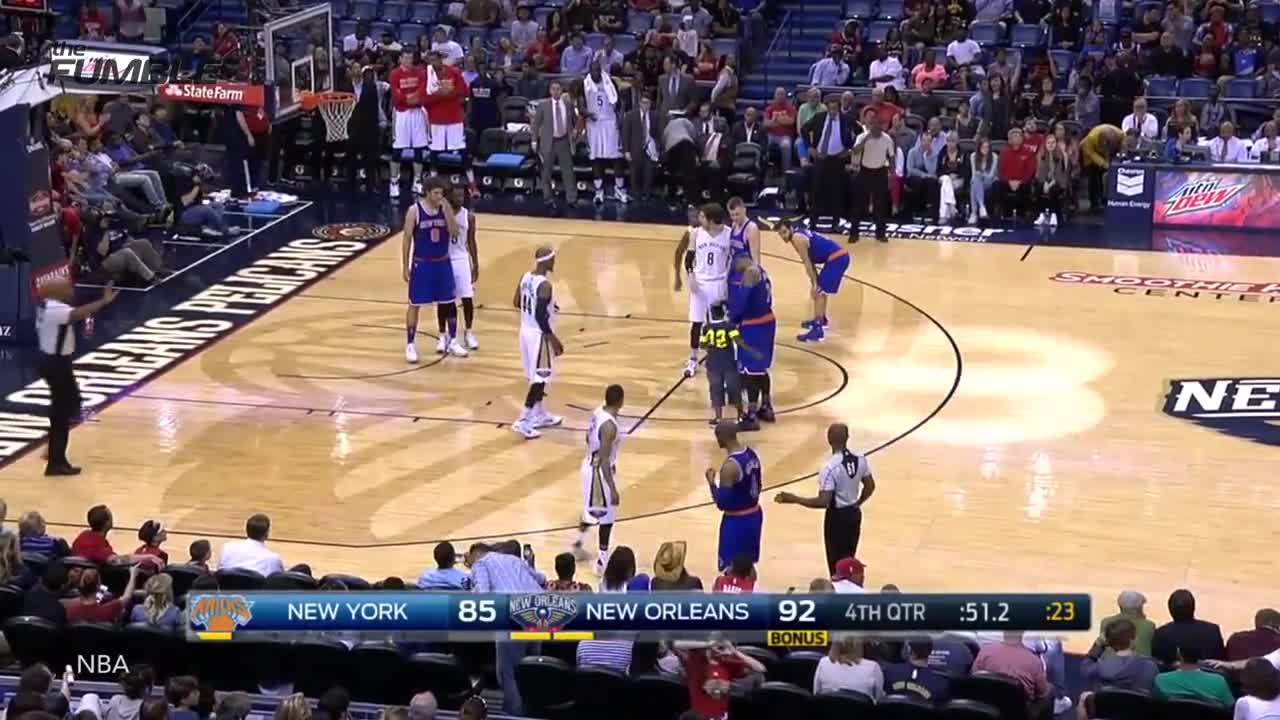 Kid Hugs Carmelo Anthony on Court, Easily Gets Past Security