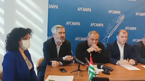 Ахра Бжания - Министр не понимает, что для сохранения имиджа ведовства он должен уйти отставку