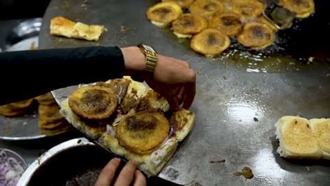 Pakistani bun kabab