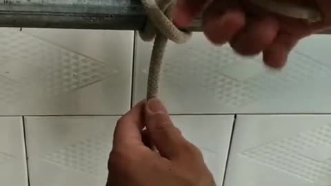 A simple knot 15