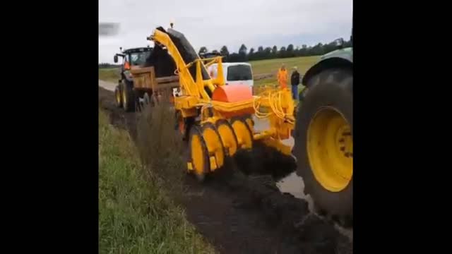 This is amazing watch it until the end