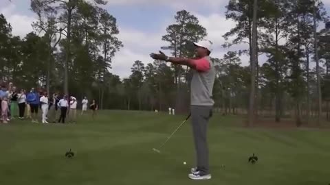 Kid made a hole in one on his inaugural shot at Bluejack National in front of Tiger Woods