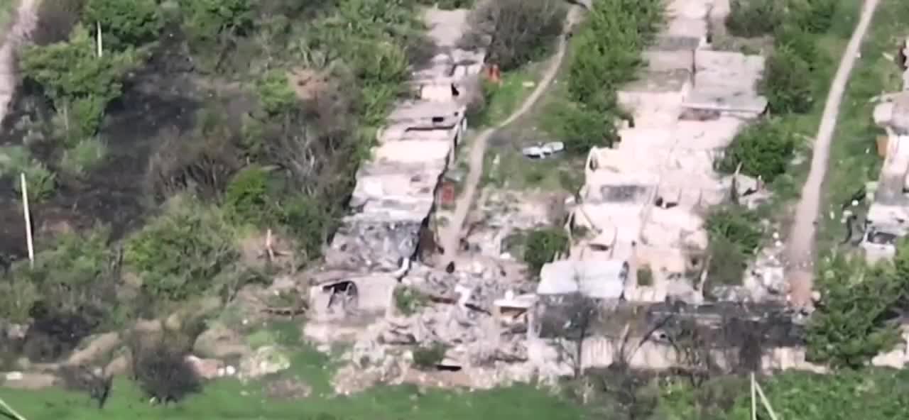 11.05.2022 Shelling of the Ukrainian stronghold near Avdiivka.