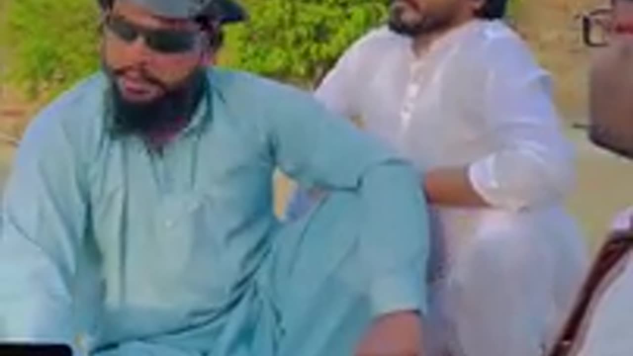 SHOW OFF MEHANGA PR GYA