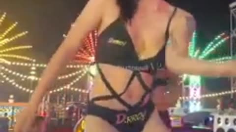 #Thai dancer 8